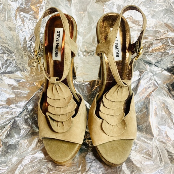 Steve Madden Truffle high heel W8.5 in Taupe - Picture 3 of 7